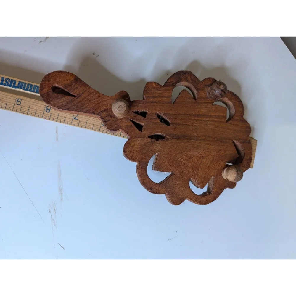 Red wood carved kitchen pot pan‎ trivet with knob feet